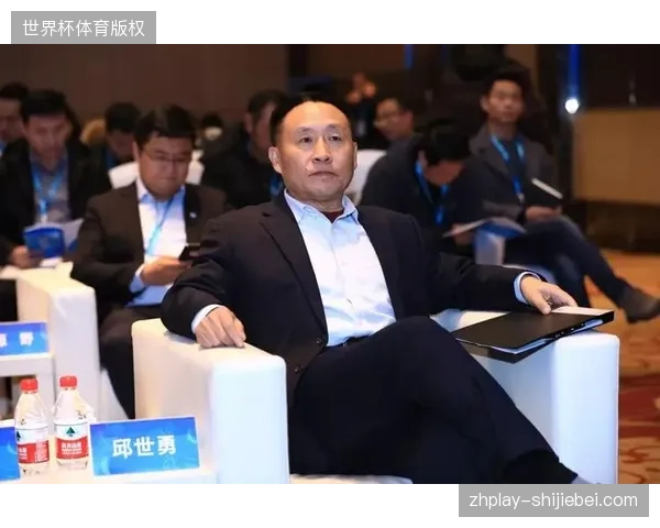 体育版权运营服务正在经历从单向分发到全链条数据归集的逻辑更迭 体育版权运营服务正在经历从单向分发到全链条数据归集的逻辑更迭